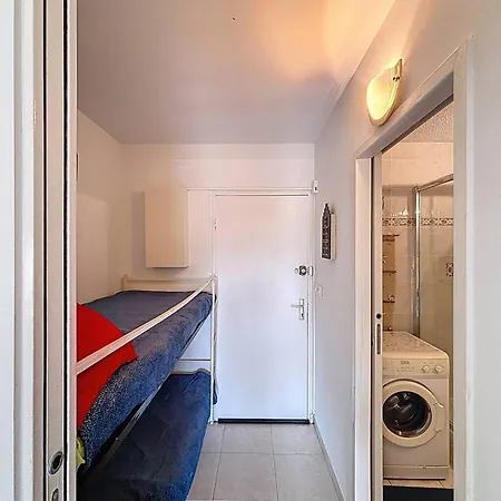 Joli Avec Terrasse Et Parking Proche - Fr-1-770-46