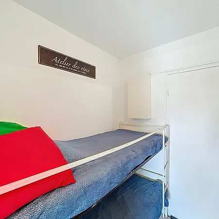 Joli Avec Terrasse Et Parking Proche - Fr-1-770-46